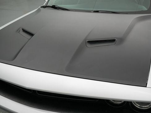 Used 2020 Dodge Challenger R/T image 12