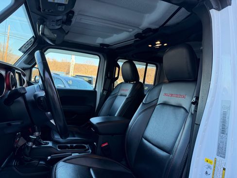 Used 2019 Jeep Wrangler Unlimited Rubicon w/ Dual Top Group image 13
