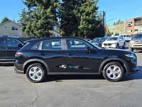 Certified 2025 Honda HR-V LX image 16