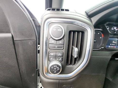 Used 2022 GMC Sierra 2500 SLE w/ SLE Value Package; image 21