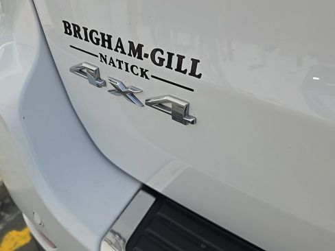 Used 2019 Jeep Grand Cherokee Limited image 12