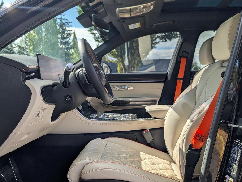 Certified 2026 Genesis GV70 3.5T Sport Prestige AWD/4WD image 23