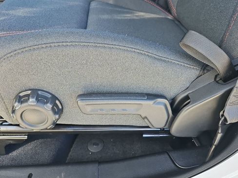 New 2025 Jeep Wrangler Unlimited Rubicon w/ Convenience Group image 29