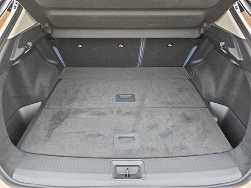 Used 2023 Nissan Ariya image 36