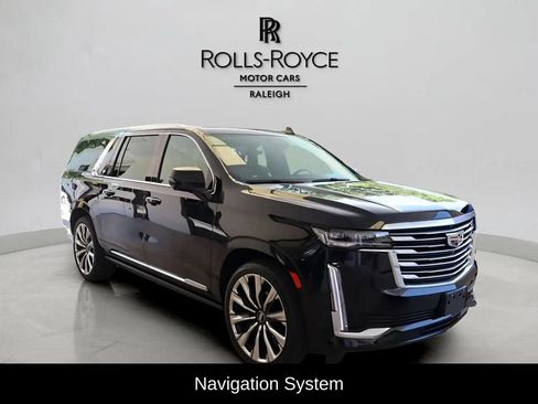 Used 2024 Cadillac Escalade ESV Premium Luxury Platinum AWD/4WD image 3