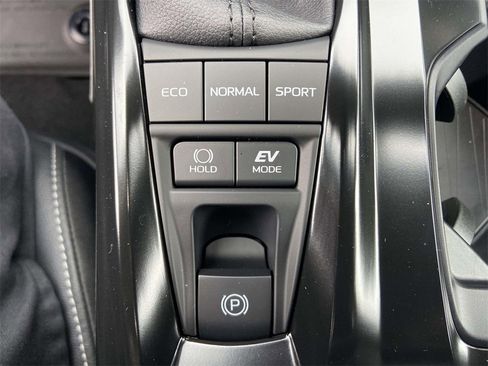 New 2026 Toyota Camry SE image 21