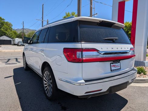 Used 2019 Lincoln Navigator Reserve AWD/4WD image 6