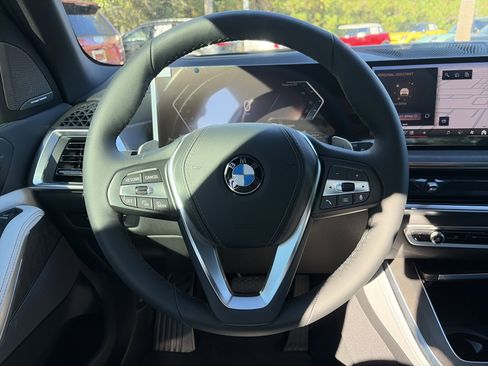 Used 2026 BMW X5 xDrive40i AWD/4WD image 18