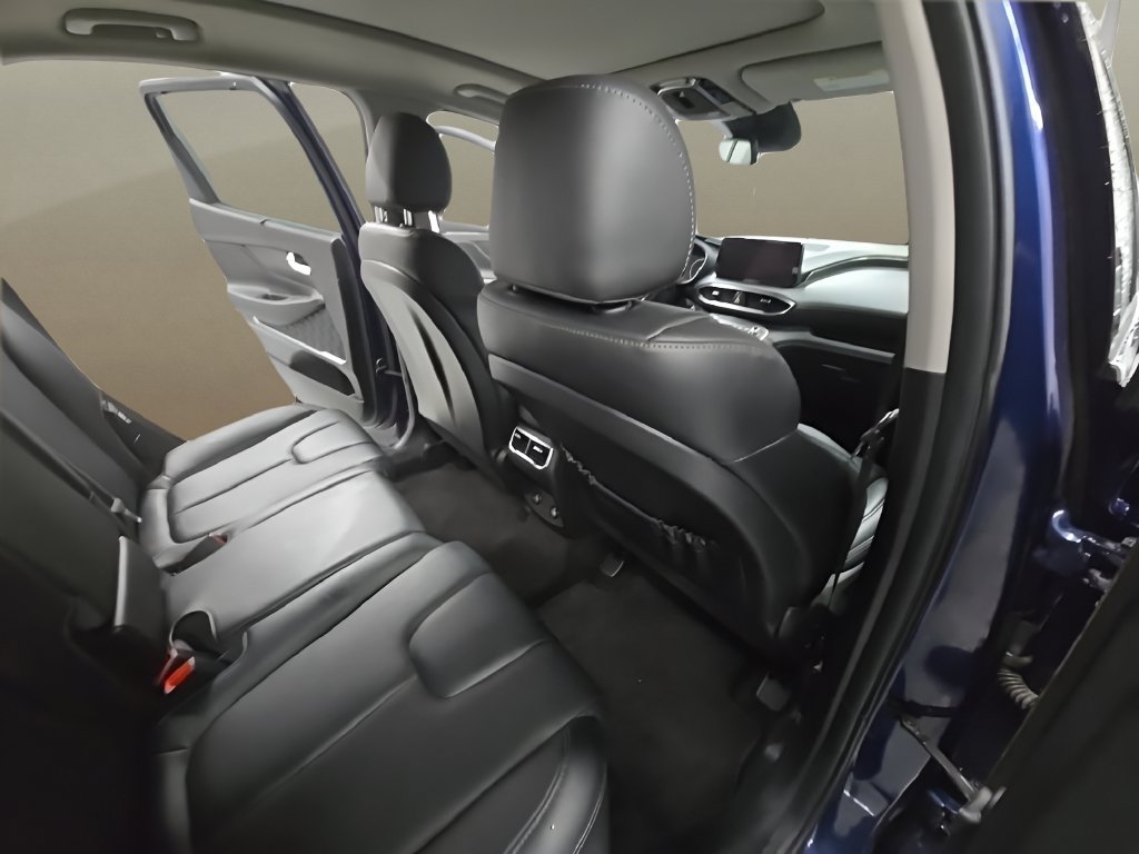 Certified 2023 Hyundai Santa Fe SEL w/ Premium Package FWD image 22