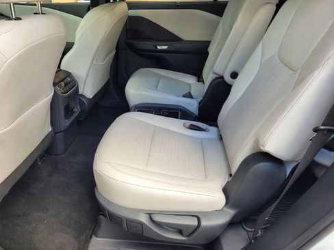 Used 2024 Lexus TX 350 AWD w/ Captains Chair Package image 18
