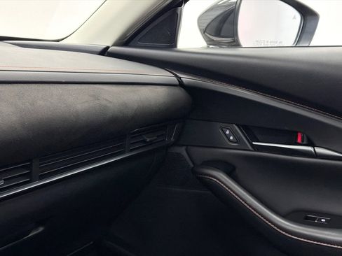 Used 2025 MAZDA CX-30 Carbon image 32