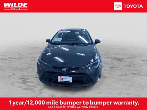 Certified 2025 Toyota Corolla LE image 4