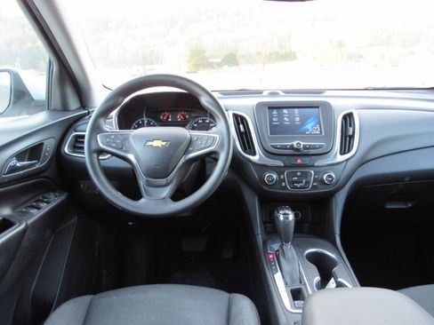 Used 2018 Chevrolet Equinox LT image 6