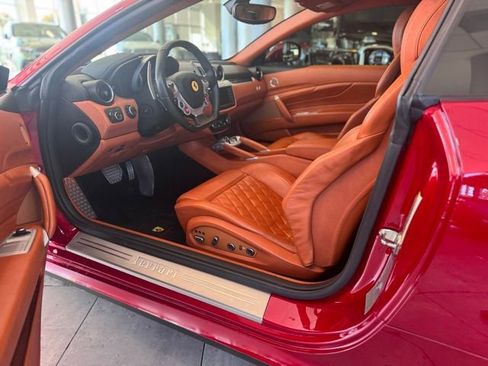 Used 2012 Ferrari FF AWD/4WD image 18