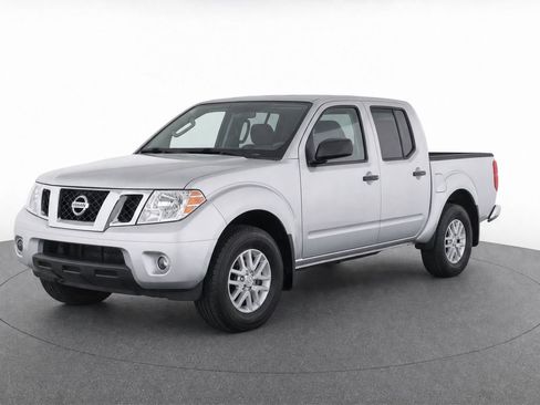 Used 2016 Nissan Frontier SV w/ SV Value Truck Package AWD/4WD image 2