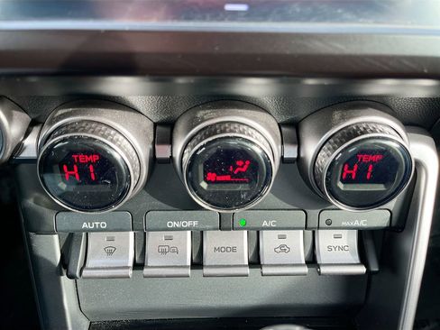 Used 2023 Toyota GR86 image 15