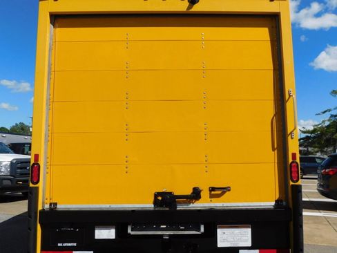 Used 2021 GMC Savana 3500 Extended w/ Power Convenience Package image 3