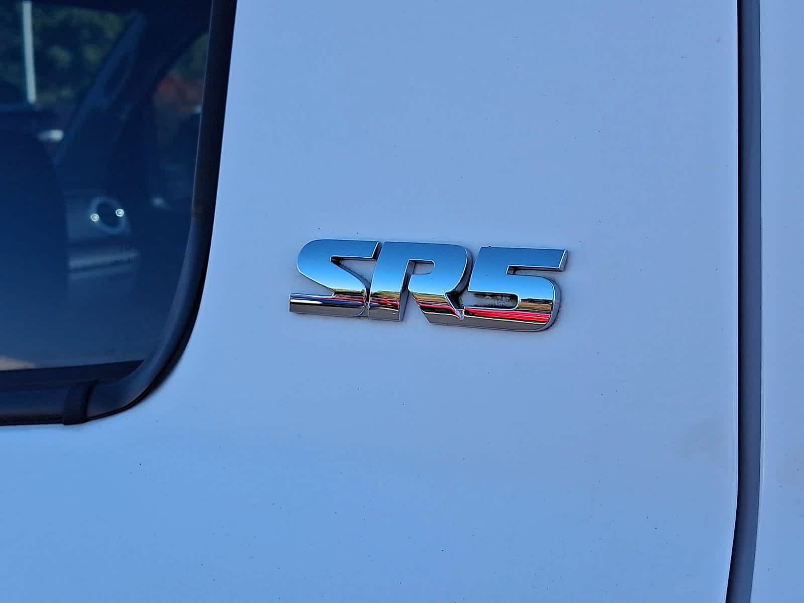 Used 2020 Toyota Tundra SR5 w/ TRD Off-Road Package AWD/4WD image 34