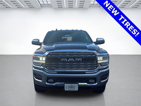 Used 2020 RAM 3500 Limited image 2