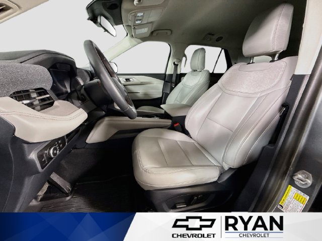 Used 2026 Ford Explorer Active w/ Active Comfort Package AWD/4WD image 21