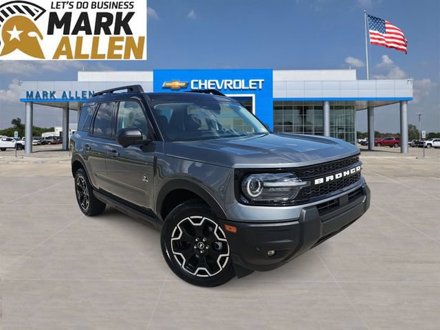 Used 2025 Ford Bronco Sport Outer Banks w/ Outer Banks Tech Package+ AWD/4WD image 1