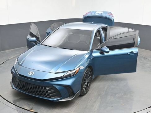 Used 2025 Toyota Camry SE w/ Convenience Package FWD image 49