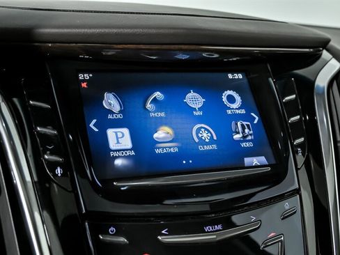 Used 2015 Cadillac Escalade Premium image 32