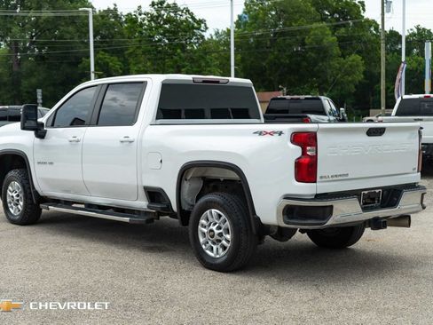 Used 2023 Chevrolet Silverado 2500 LT AWD/4WD image 10