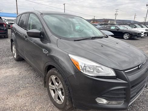 Used 2016 Ford Escape SE image 4