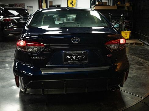 Used 2024 Toyota Corolla SE w/ SE Premium Package FWD image 6
