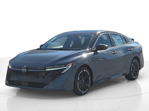 New 2026 Nissan Sentra SR image 2