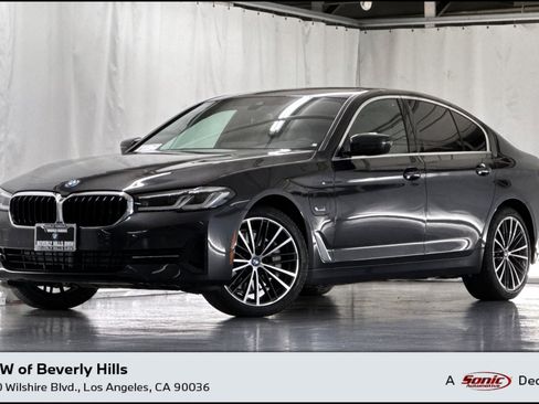 Used 2023 BMW 530e w/ Convenience Package image 1