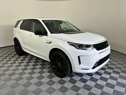 Certified 2025 Land Rover Discovery Sport S image 6