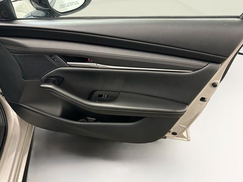 Used 2024 MAZDA MAZDA3 s FWD image 33