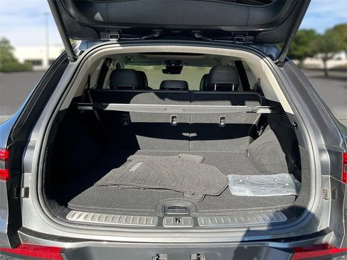 Used 2024 Genesis GV70 2.5T w/ Advanced Package image 23