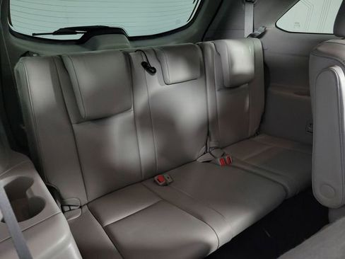 Used 2019 Toyota Highlander XLE image 16