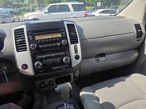 Used 2014 Nissan Frontier S AWD/4WD image 31