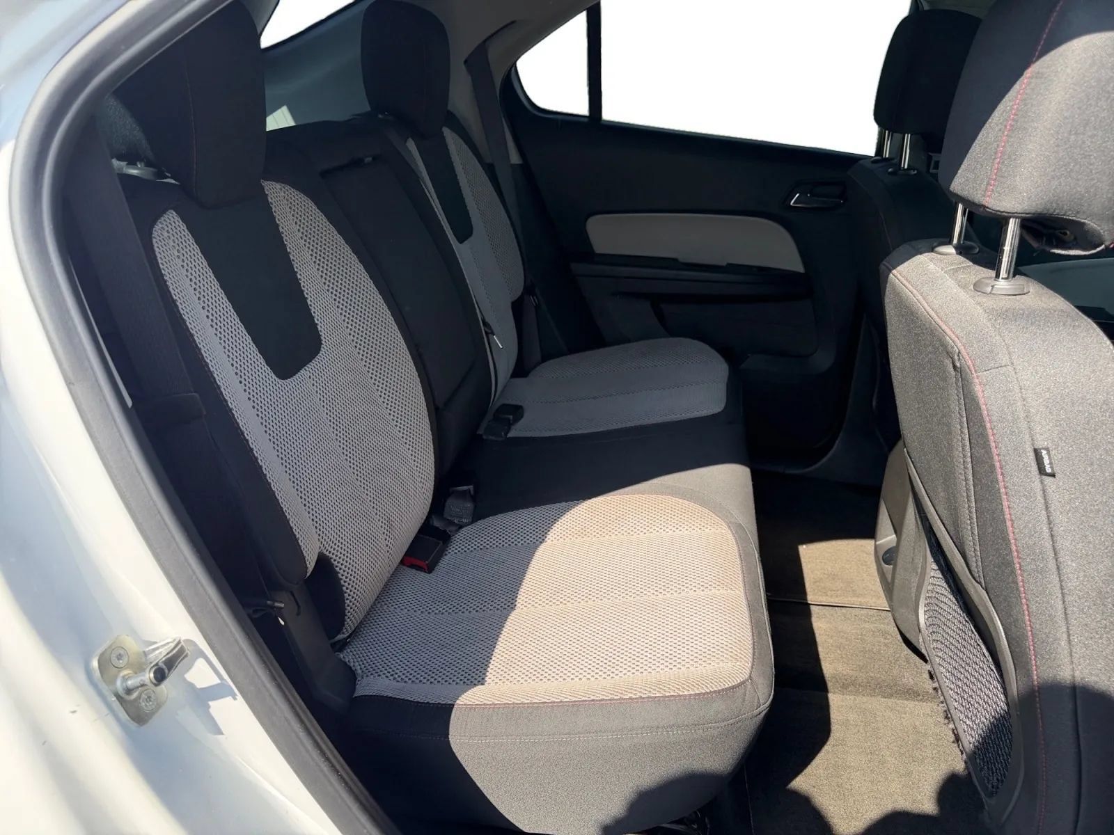 Used 2017 Chevrolet Equinox LS FWD image 20