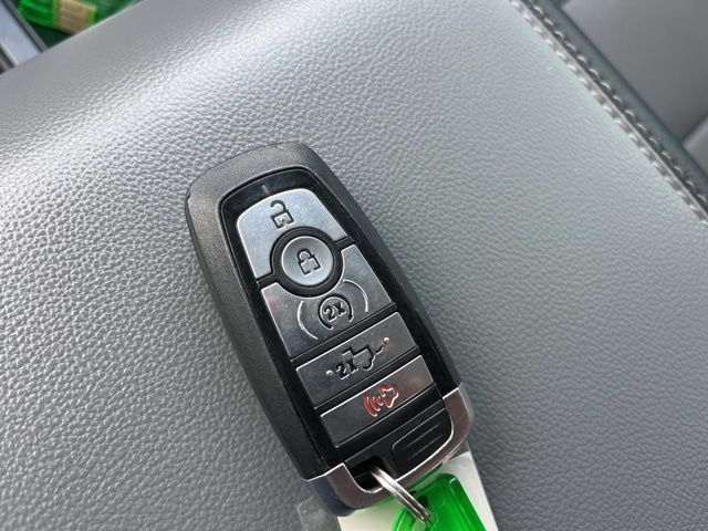 Used 2023 Ford F150 Lariat RWD image 32