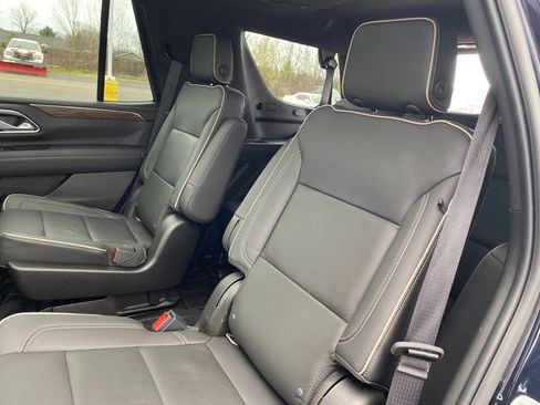 Used 2021 Chevrolet Tahoe Premier w/ Premium Package RWD image 20