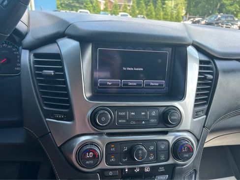 Used 2018 Chevrolet Tahoe LT image 20