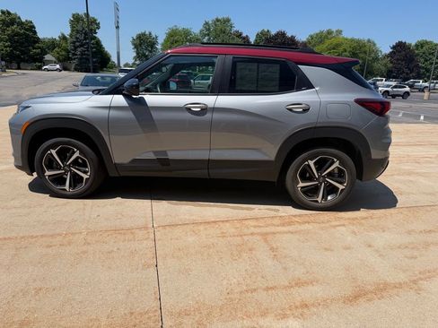 Used 2023 Chevrolet TrailBlazer RS w/ Sun and Liftgate Package AWD/4WD image 6