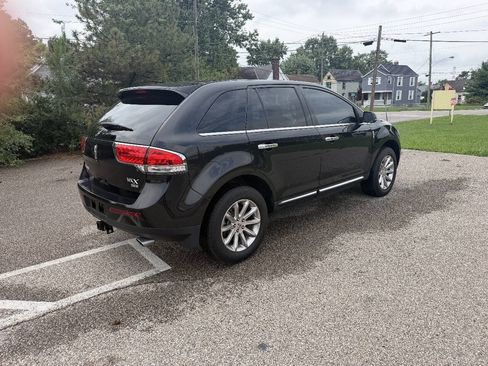 Used 2014 Lincoln MKX AWD w/ Equipment Group 102A image 4