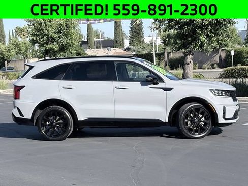Certified 2023 Kia Sorento SX FWD image 3
