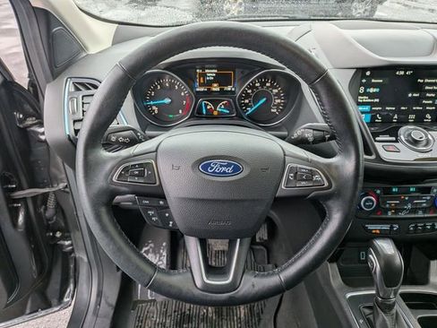 Used 2019 Ford Escape Titanium AWD/4WD image 9