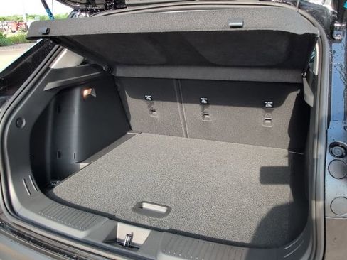 New 2026 Chevrolet Trax LT w/ LT Convenience Package FWD image 9