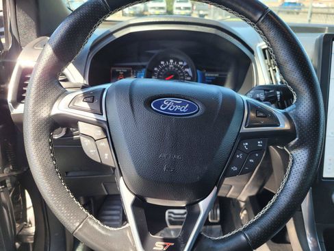 Used 2022 Ford Edge ST w/ Equipment Group 401A AWD/4WD image 34