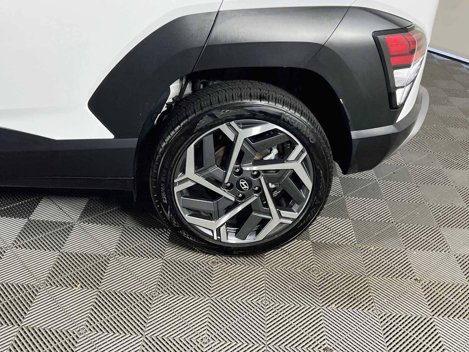 Certified 2026 Hyundai Kona SEL Premium AWD/4WD image 30