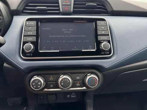 Used 2025 Nissan Versa SV FWD image 20