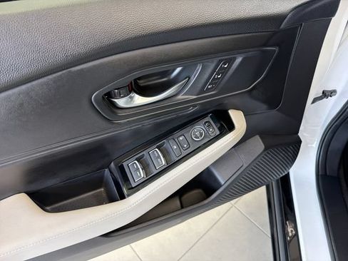 Used 2025 Honda Accord Touring image 12
